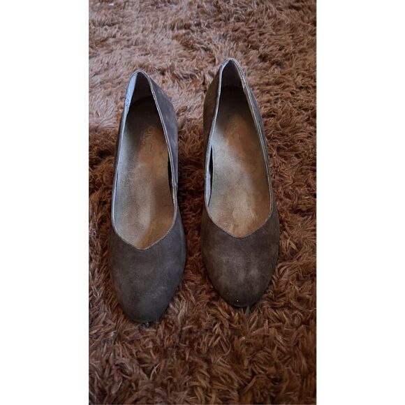 VIONIC BROWN SUEDE WEDGE HEELS SIZE 10 - Picture 3 of 9